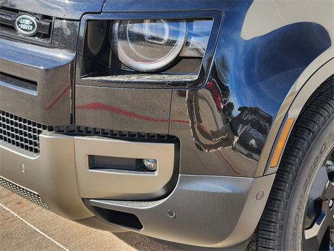 New 2026 Land Rover Defender 110 S image 5