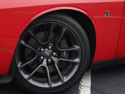 Used 2021 Dodge Challenger R/T Scat Pack RWD image 21