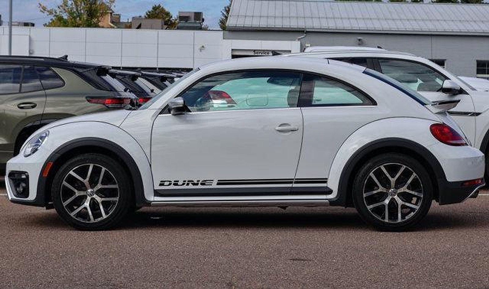 Used 2016 Volkswagen Beetle 1.8T Dune FWD image 3