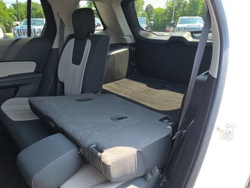 Used 2016 GMC Terrain SLE FWD image 25