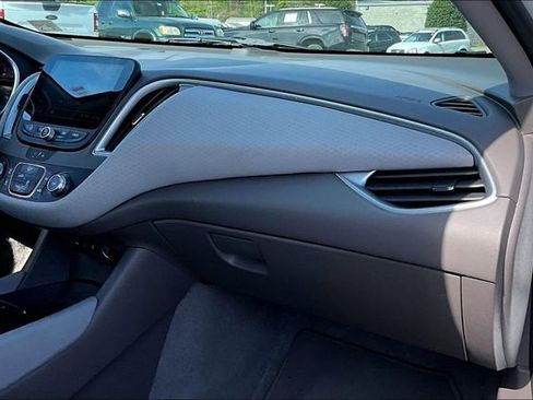 Used 2023 Chevrolet Malibu LS FWD image 24