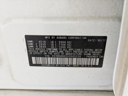 Used 2017 Subaru Legacy 2.5i Limited AWD/4WD image 24