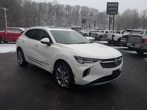 Used 2022 Buick Envision Avenir w/ Safety Package image 3