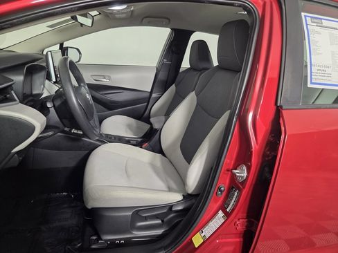 Used 2020 Toyota Corolla LE FWD image 10