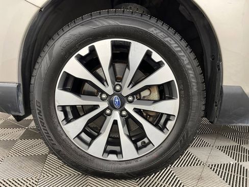 Used 2017 Subaru Outback 2.5i Limited image 22