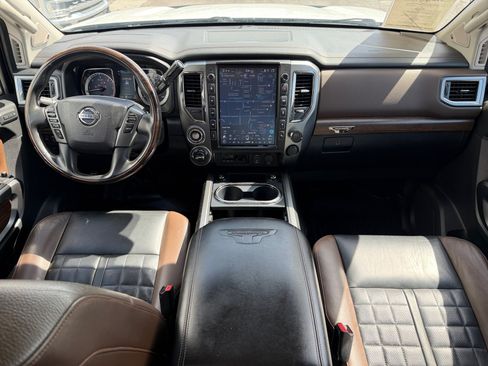 Used 2017 Nissan Titan Platinum Reserve AWD/4WD image 15