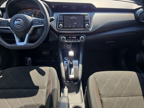 Used 2020 Nissan Kicks SV FWD image 14