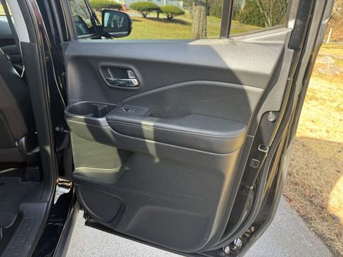 Used 2017 Honda Ridgeline RTL-E image 35