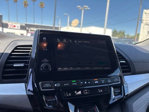 Used 2018 Honda Odyssey EX-L image 29