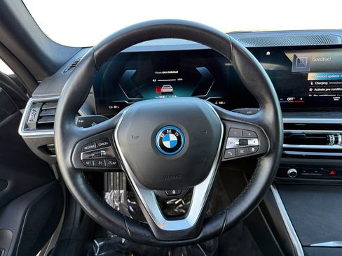 Used 2023 BMW i4 eDrive35 w/ Premium Package image 12