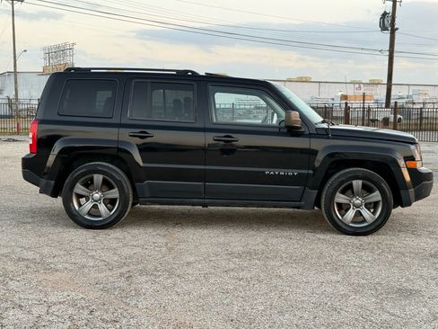 Used 2014 Jeep Patriot High Altitude image 4