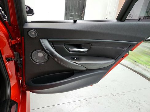 Used 2016 BMW M3 image 29