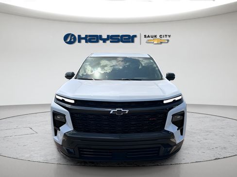 Used 2026 Chevrolet Traverse RS AWD/4WD image 2