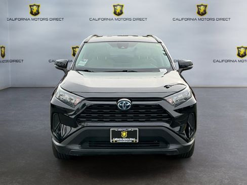 Used 2021 Toyota RAV4 LE image 8