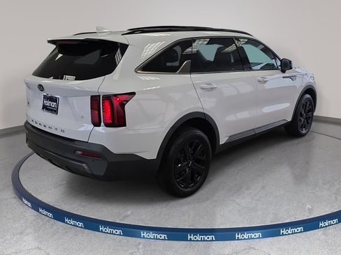 Used 2021 Kia Sorento S w/ Panoramic Sunroof Package AWD/4WD image 5
