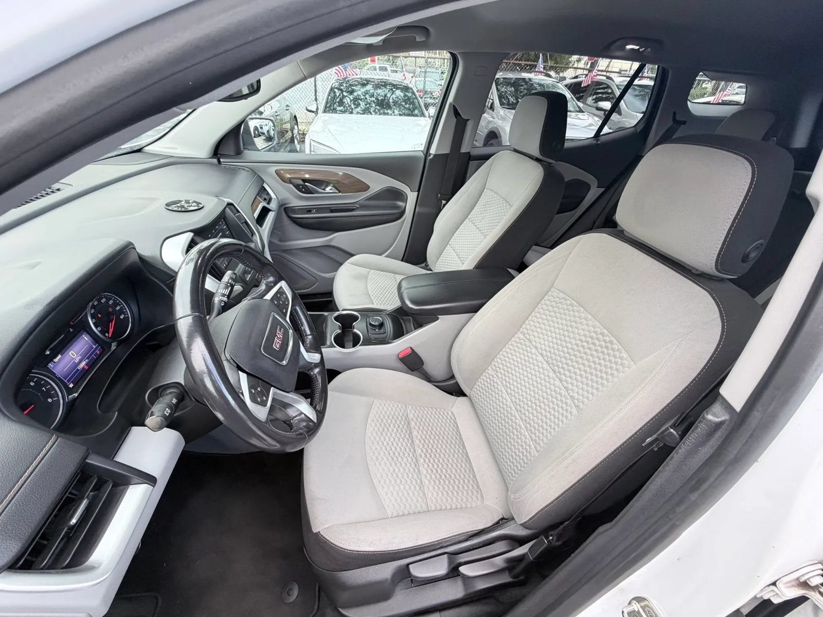 Used 2019 GMC Terrain SLE FWD image 16