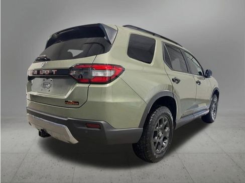 New 2026 Honda Pilot TrailSport image 7