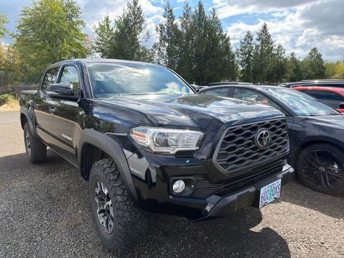 Used 2021 Toyota Tacoma TRD Off-Road w/ Technology Package AWD/4WD image 1