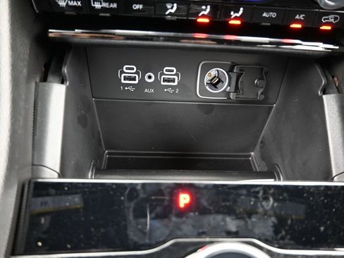 New 2025 Jeep Grand Cherokee L Limited w/ Black Appearance Package image 20