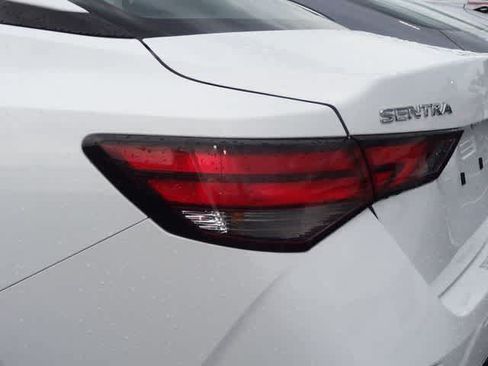 Used 2024 Nissan Sentra S FWD image 18