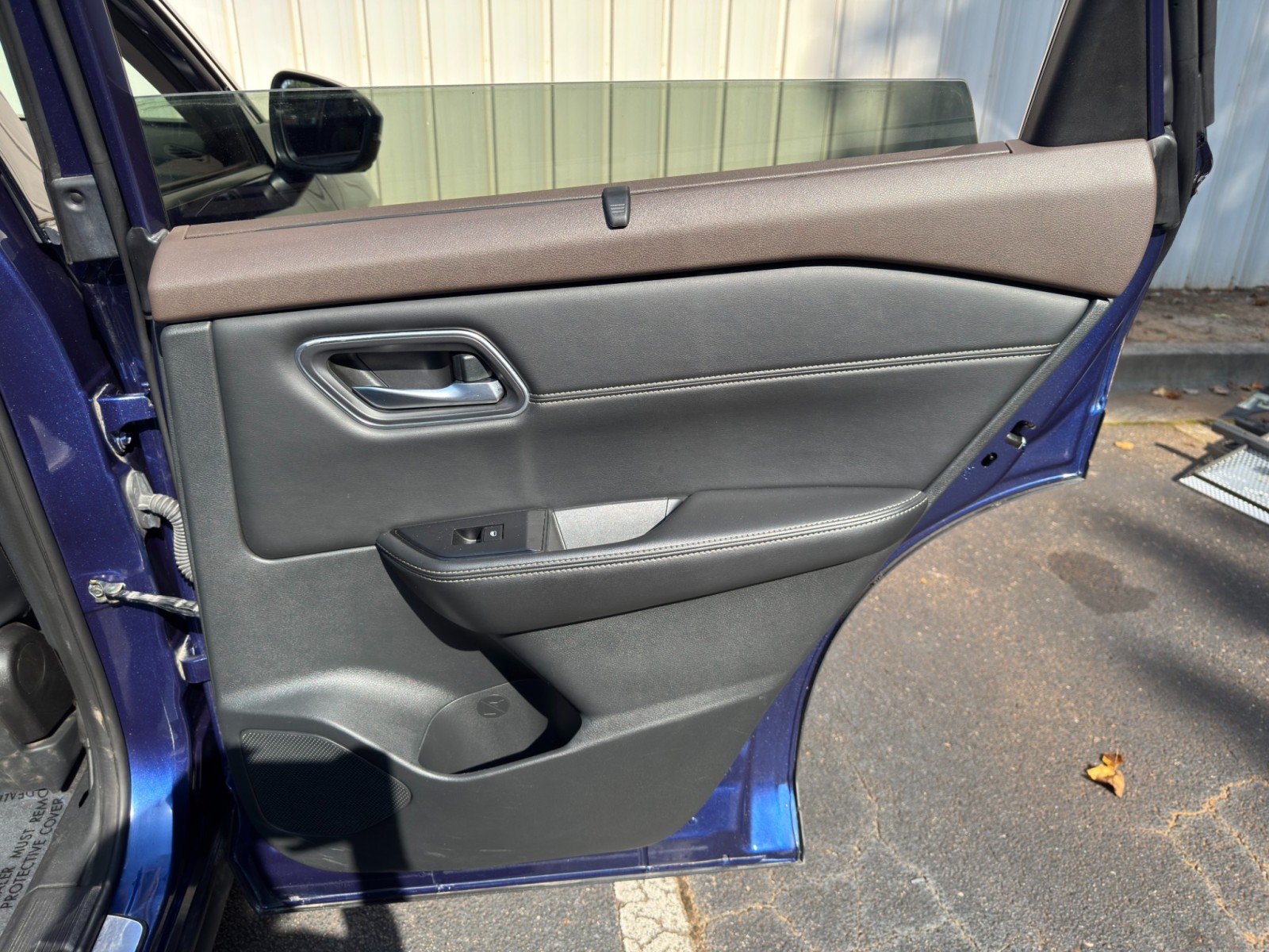 Used 2021 Nissan Rogue SV w/ Premium Package AWD/4WD image 38