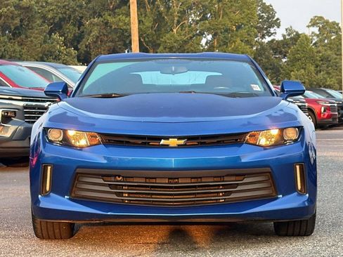 Used 2018 Chevrolet Camaro LT RWD image 2