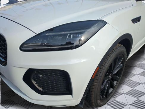 Used 2024 Jaguar E-PACE R-Dynamic SE AWD/4WD image 10