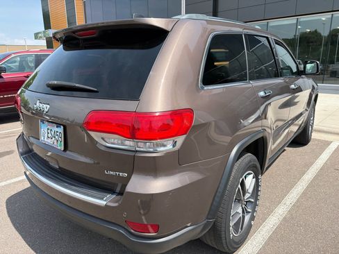 Used 2019 Jeep Grand Cherokee Limited AWD/4WD image 4
