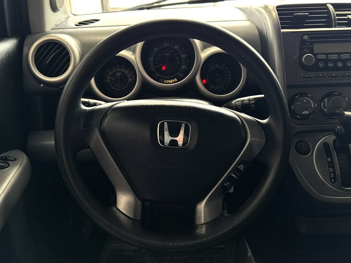 Used 2005 Honda Element EX image 18