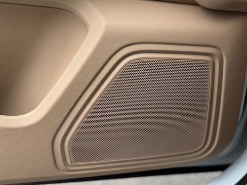 New 2026 Porsche Macan image 15