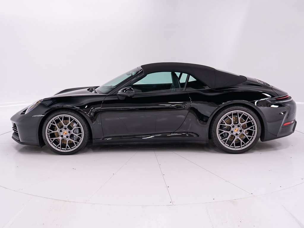Used 2025 Porsche 911 Carrera RWD image 11