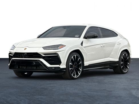 Used 2022 Lamborghini Urus image 10