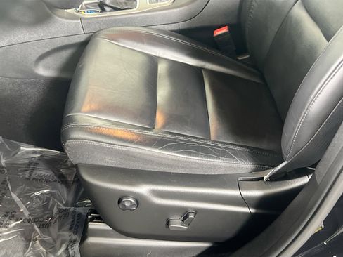 Used 2022 Jeep Grand Cherokee Limited image 19