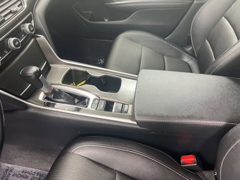Used 2022 Honda Accord Sport image 15