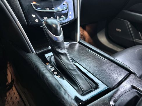 Used 2018 Cadillac XTS Luxury image 16