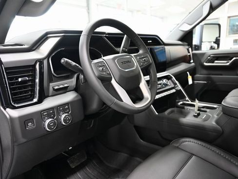 New 2026 GMC Sierra 3500 Denali w/ Denali Reserve Package image 26