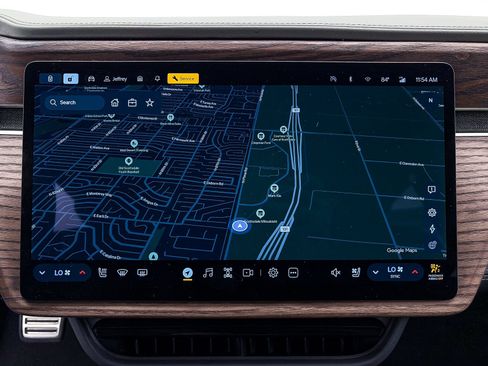 Used 2024 Rivian R1S Adventure AWD/4WD image 5