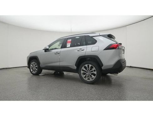 Used 2023 Toyota RAV4 XLE Premium FWD image 26