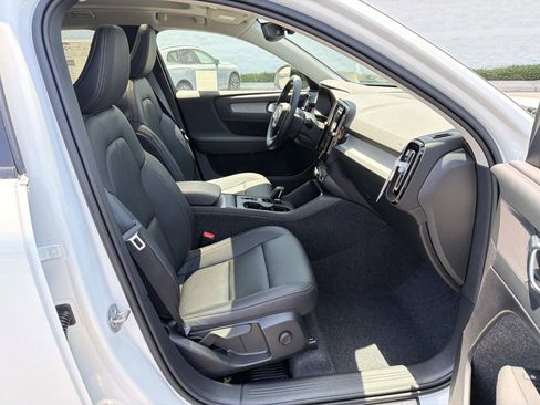 New 2026 Volvo XC40 B5 Core AWD/4WD image 20