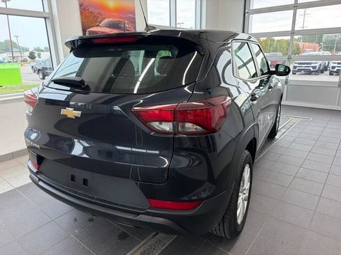 Used 2021 Chevrolet TrailBlazer LS FWD image 5