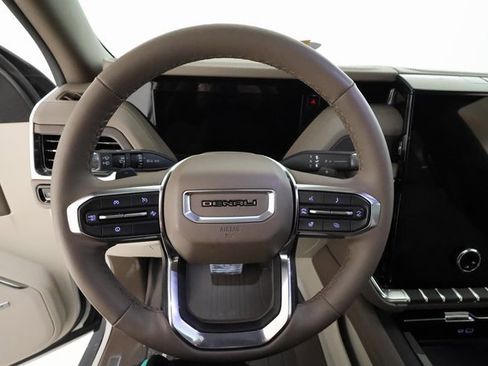 Certified 2025 GMC Yukon Denali w/ Sun & Power Step Package image 11