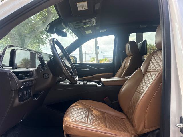 Used 2021 Cadillac Escalade ESV Sport w/ Driver Assist Tech Package AWD/4WD image 13