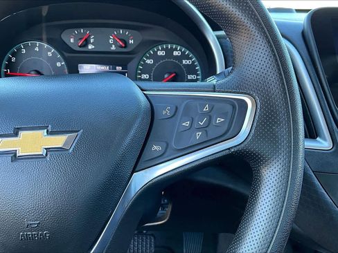 Used 2024 Chevrolet Malibu LT image 25