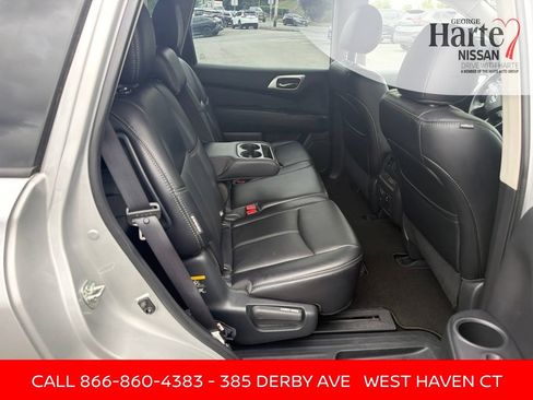 Used 2020 Nissan Pathfinder SL AWD/4WD image 28
