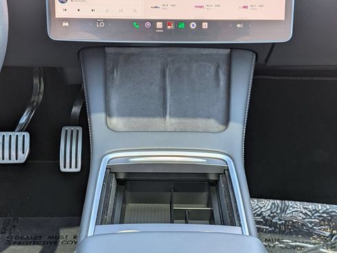 Used 2023 Tesla Model Y Performance AWD/4WD image 23
