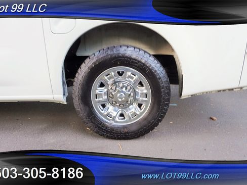 Used 2020 Nissan NV 3500 SL image 4