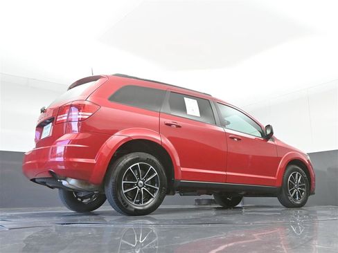 Used 2018 Dodge Journey SE w/ Blacktop Package FWD image 30