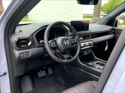 New 2026 Honda Pilot Black Edition image 6