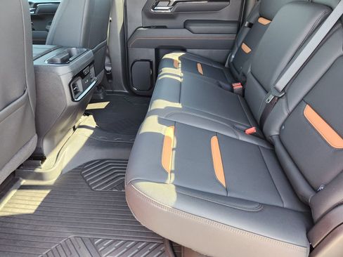 New 2026 GMC Sierra 1500 AT4 w/ AT4 Premium Package image 32