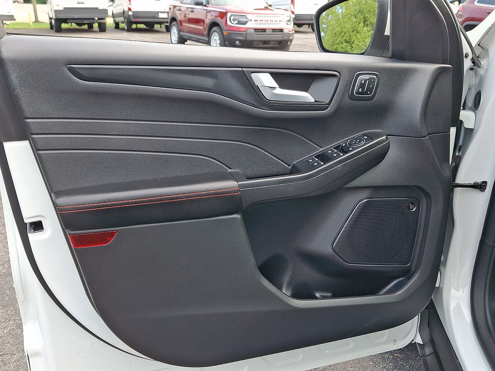 Certified 2024 Ford Escape ST-Line Elite w/ Premium Technology Package AWD/4WD image 13